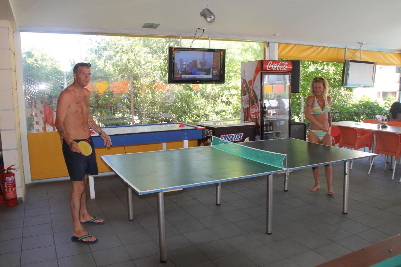 Kavos Central Kávos