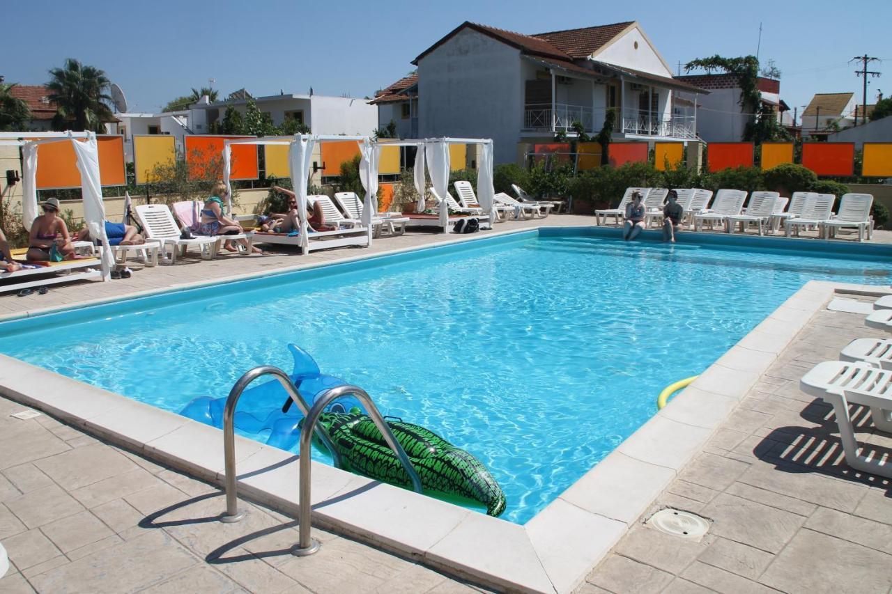 Kavos Central *